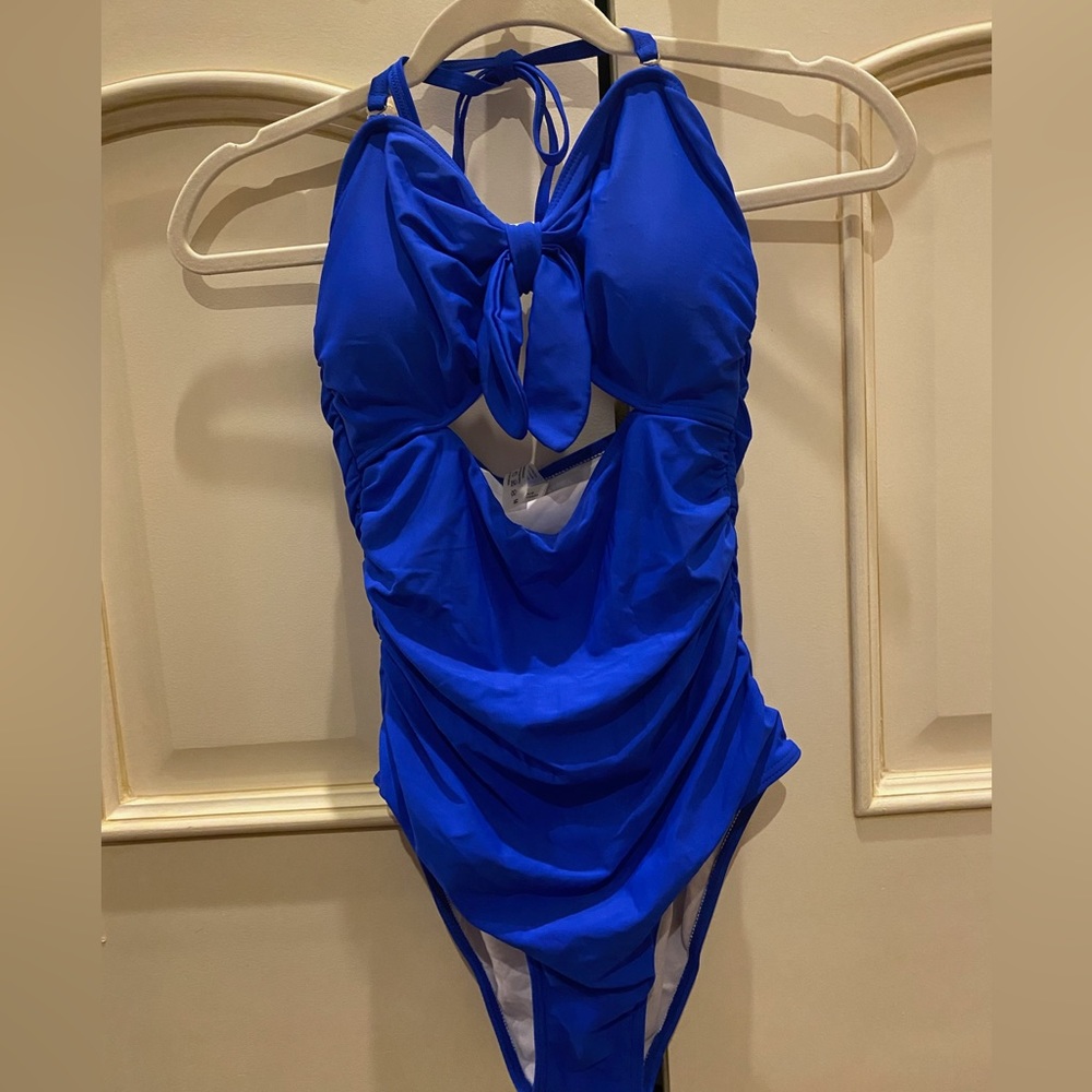 NEW WITH TAGS - SIZE M - BLUE ONE-PIECE SWIMSUIT